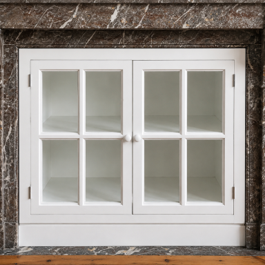 Vitrine encastrée Vitrine sur mesure encastrée dans une cheminée